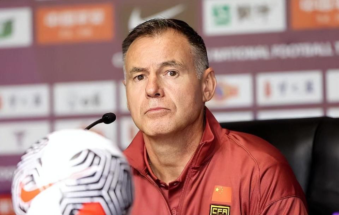 中国女足迎战澳大利亚，历史战绩悬殊，王霜缺