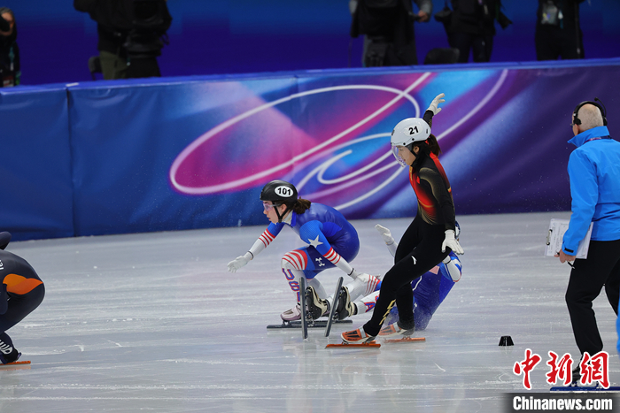 米兰冬奥会短道速滑女子500米四分之一决赛：范