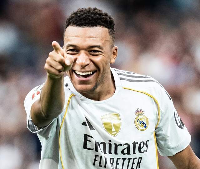 皇马迎战拜仁欧冠半决赛：姆巴佩凯恩对决能否