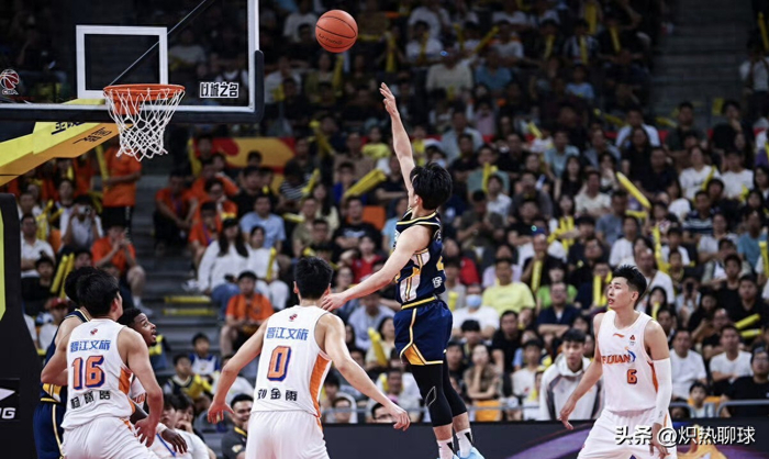 广东宏远遭福建逆转排名跌至第五季后赛席位悬