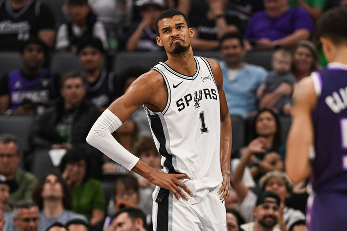 马刺21战19胜文班亚马提前布局季后赛