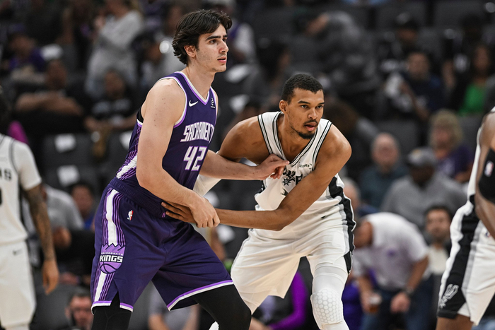 马刺21战19胜文班亚马提前布局季后赛